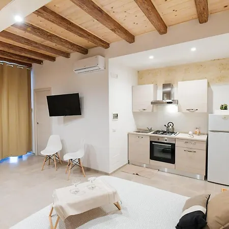 Апартаменты Bari City Center- Timesrl Apartments *