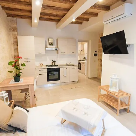 Апартаменты Bari City Center- Timesrl Apartments
